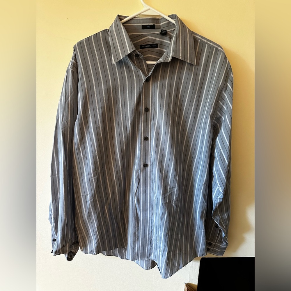 Van Heusen button down